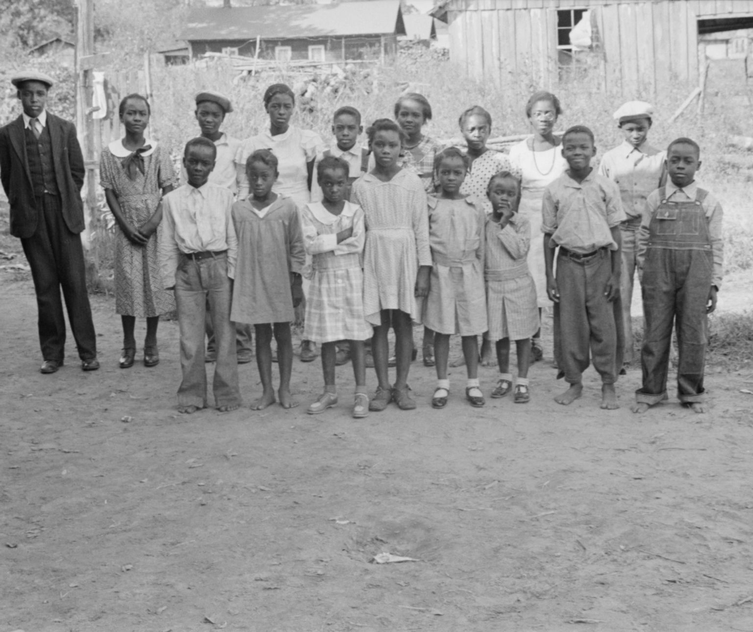 A Sharecropper's Family - Picturing Black History