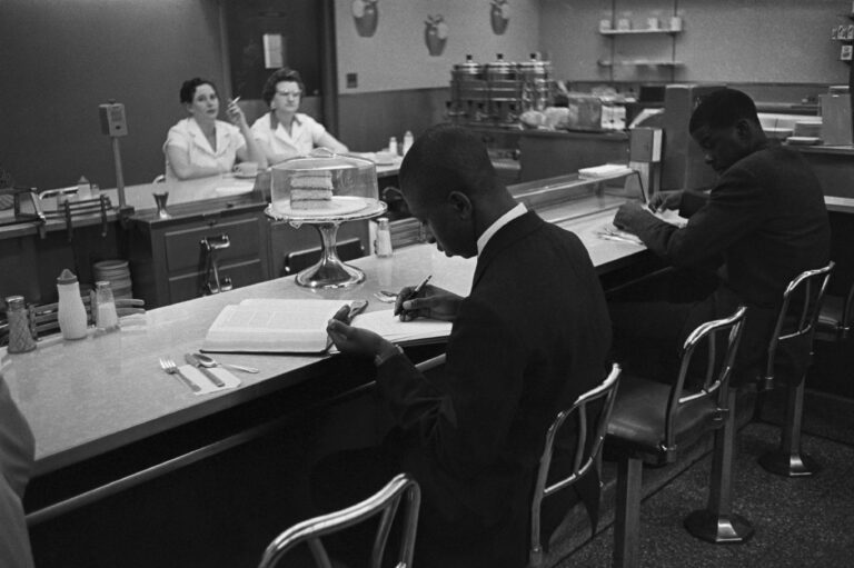 The Rise of the Student Sit-In Movement - Picturing Black History